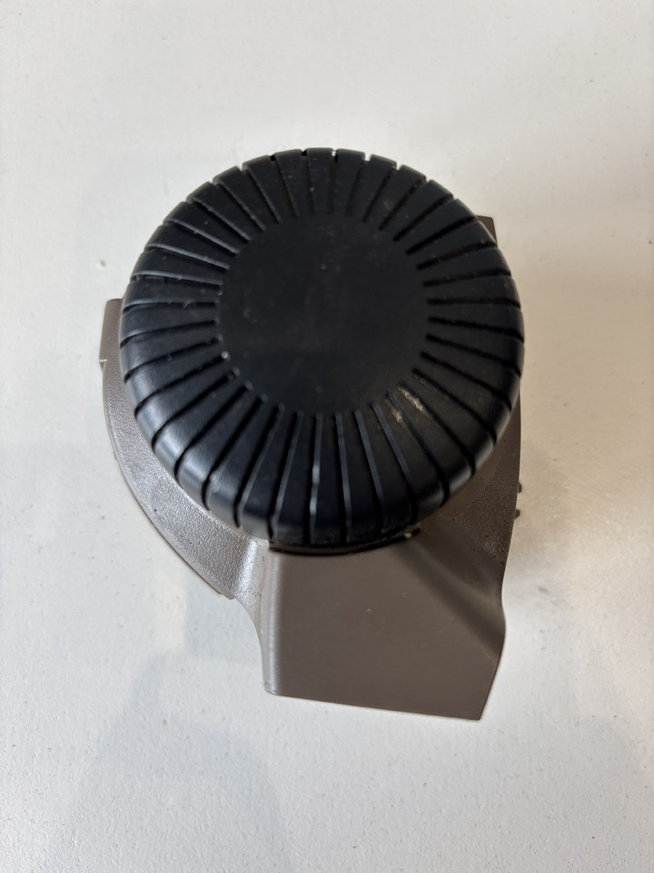 John Deere seria 6000 7000 8000 R - pokrętło sterowanie zaczepem tylnym RE584123 - Кабина и интериор за Селскостопанска техника: снимка 2 John Deere seria 6000 7000 8000 R - pokrętło sterowanie zaczepem tylnym RE584123 - Кабина и интериор за Селскостопанска техника: снимка 2