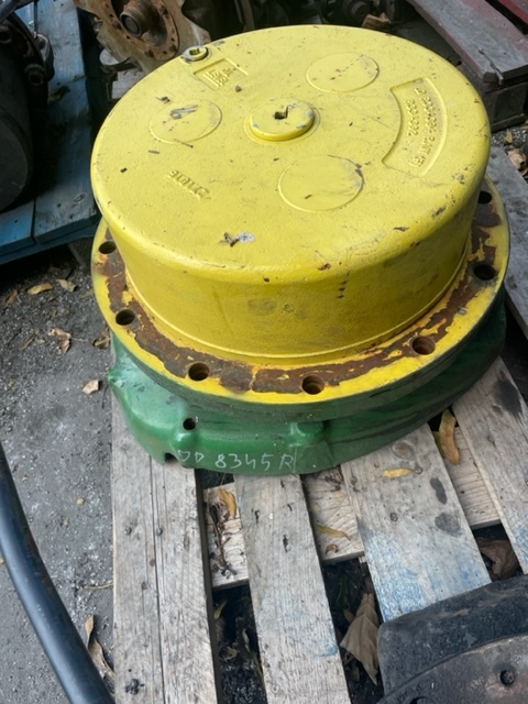 John deere zwolnica zwrotnica Piasta joh deere 8430 , 8320r , 8400r - Шенкел за Селскостопанска техника: снимка 1 John deere zwolnica zwrotnica Piasta joh deere 8430 , 8320r , 8400r - Шенкел за Селскостопанска техника: снимка 1