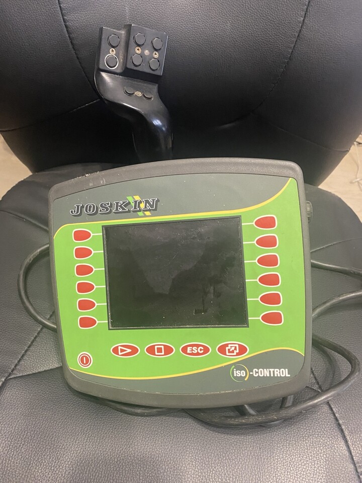 Joskin ISO Control + Joystick - Кабина и интериор за Селскостопанска техника: снимка 1 Joskin ISO Control + Joystick - Кабина и интериор за Селскостопанска техника: снимка 1