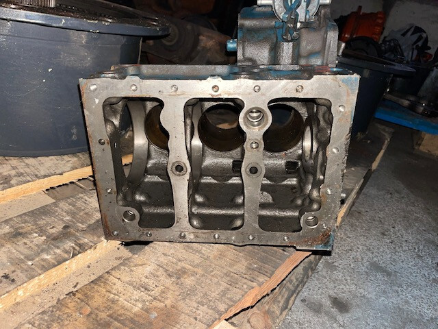 Kubota d722 blok cylindrów - Цилиндров блок за Селскостопанска техника: снимка 3 Kubota d722 blok cylindrów - Цилиндров блок за Селскостопанска техника: снимка 3