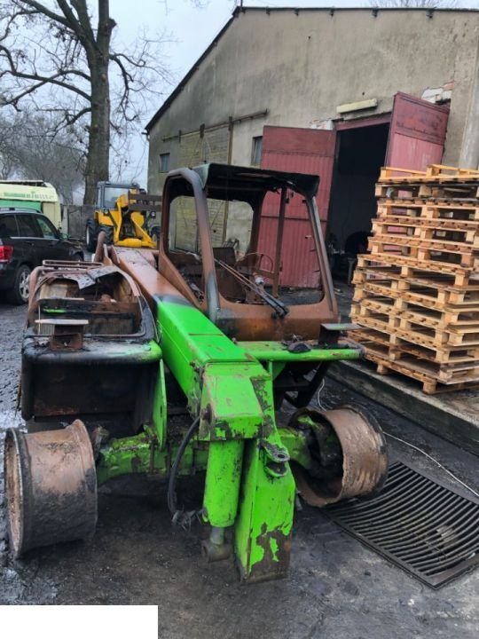 Ładowarka Merlo P34.7 PLUS 2005 rok - CZĘŚCI MOST PRZEDNI zwolnice atak - Трансмисия за Селскостопанска техника: снимка 1 Ładowarka Merlo P34.7 PLUS 2005 rok - CZĘŚCI MOST PRZEDNI zwolnice atak - Трансмисия за Селскостопанска техника: снимка 1