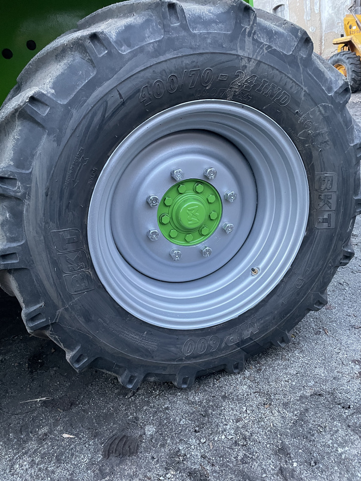 Телескопичен товарач Ładowarka teleskopowa Merlo Turbofarmer P34.7 Plus 2009r.: снимка 12