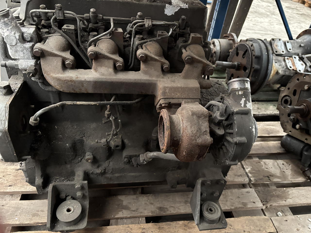 Liebherr D504 TI OI  eII 97/68FA 2001/63 Silnik CZĘŚCI - Двигател за Селскостопанска техника: снимка 4 Liebherr D504 TI OI  eII 97/68FA 2001/63 Silnik CZĘŚCI - Двигател за Селскостопанска техника: снимка 4