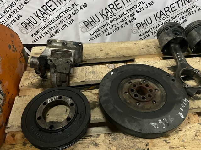 Liebherr d926 ti-e tłumik drgań koło Pasowe i inne części - Колянов вал за Строителна техника: снимка 3 Liebherr d926 ti-e tłumik drgań koło Pasowe i inne części - Колянов вал за Строителна техника: снимка 3