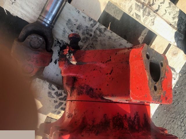 Manitou 524 - Zwrotnica Zwolnica Półoś Piasta - Шенкел за Селскостопанска техника: снимка 3 Manitou 524 - Zwrotnica Zwolnica Półoś Piasta - Шенкел за Селскостопанска техника: снимка 3