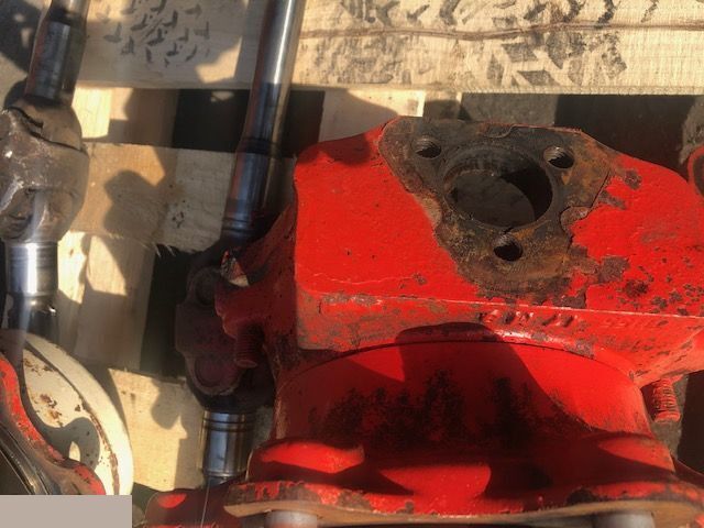 Manitou 524 - Zwrotnica Zwolnica Półoś Piasta - Шенкел за Селскостопанска техника: снимка 2 Manitou 524 - Zwrotnica Zwolnica Półoś Piasta - Шенкел за Селскостопанска техника: снимка 2