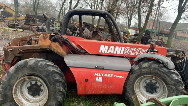 Manitou 627 zwolnica zwrotnica ramie teleskop karetka felgi części - Шенкел за Селскостопанска техника: снимка 3 Manitou 627 zwolnica zwrotnica ramie teleskop karetka felgi części - Шенкел за Селскостопанска техника: снимка 3