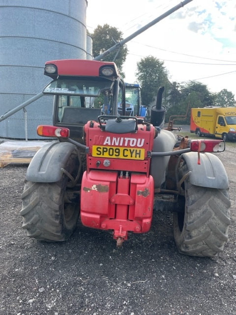 Manitou 634-120 LSU zwolnica zwrotnica skrzynia biegów koła kabina części - Шенкел за Селскостопанска техника: снимка 1 Manitou 634-120 LSU zwolnica zwrotnica skrzynia biegów koła kabina części - Шенкел за Селскостопанска техника: снимка 1