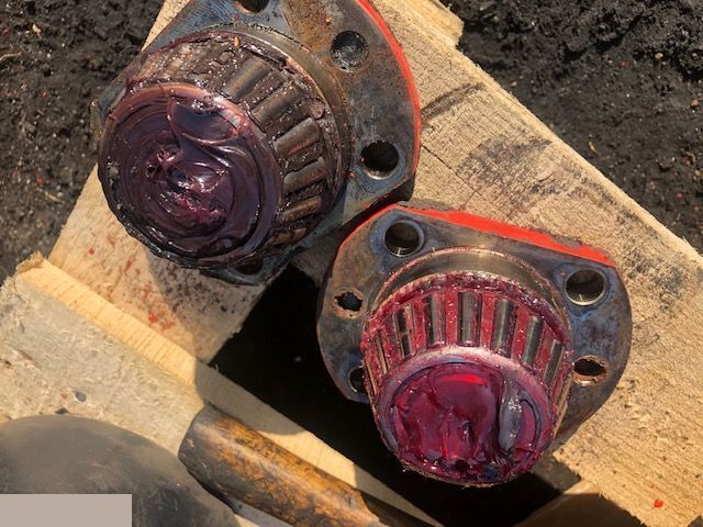 Manitou Clark Hurth - Sworznie Do Zwrotnic Łoźyska - Шенкел за Селскостопанска техника: снимка 1 Manitou Clark Hurth - Sworznie Do Zwrotnic Łoźyska - Шенкел за Селскостопанска техника: снимка 1