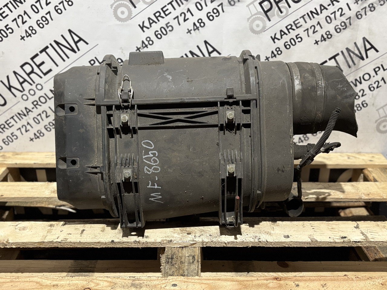 Massey Ferguson 4286482M92 Obudowa Filtra Powietrza Zespół - Въздушен филтър за Селскостопанска техника: снимка 2 Massey Ferguson 4286482M92 Obudowa Filtra Powietrza Zespół - Въздушен филтър за Селскостопанска техника: снимка 2