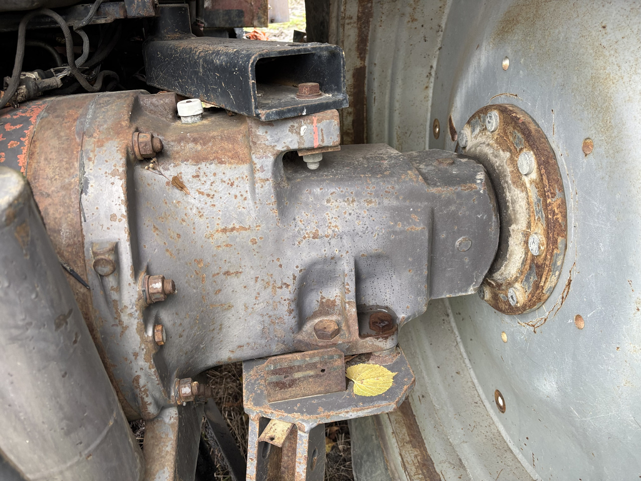 Massey Ferguson 8160 Prawa Obudowa Pochwa Zwolnicy Wał CZĘŚCI 3615729M11 3583795M3 - Ходов редуктор за Селскостопанска техника: снимка 1 Massey Ferguson 8160 Prawa Obudowa Pochwa Zwolnicy Wał CZĘŚCI 3615729M11 3583795M3 - Ходов редуктор за Селскостопанска техника: снимка 1