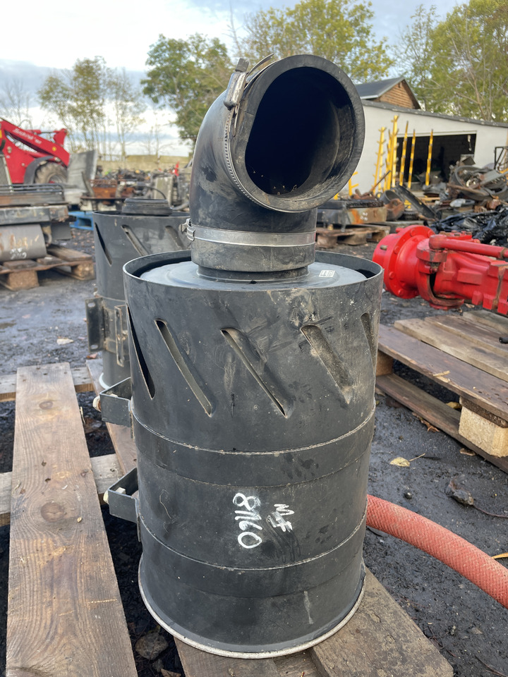 Massey Fergusson 8160 - filtr powietrza obudowa filtra 3580722M92 - Въздушен филтър: снимка 1 Massey Fergusson 8160 - filtr powietrza obudowa filtra 3580722M92 - Въздушен филтър: снимка 1