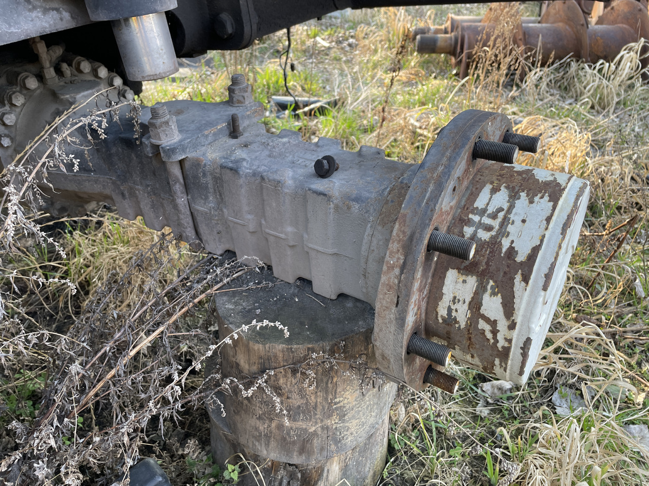 Mecalac 12 XVT - most tylny - zwolnica obudowa zwrotnica - Шенкел за Селскостопанска техника: снимка 1 Mecalac 12 XVT - most tylny - zwolnica obudowa zwrotnica - Шенкел за Селскостопанска техника: снимка 1