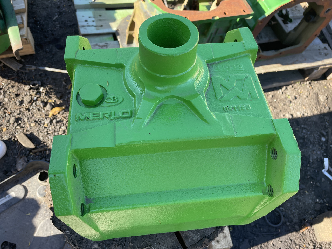 Merlo - obudowa dyferencjału 041155 - Диференциал за Селскостопанска техника: снимка 1 Merlo - obudowa dyferencjału 041155 - Диференциал за Селскостопанска техника: снимка 1