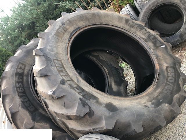 Michelin 650/65 R42 - Гума за Селскостопанска техника: снимка 2 Michelin 650/65 R42 - Гума за Селскостопанска техника: снимка 2