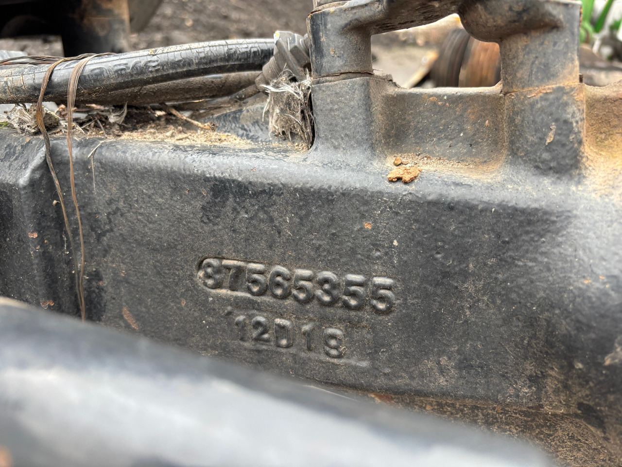 New Holland T6.175 T7.235 Most Przedni 87565355 - Предна ос за Селскостопанска техника: снимка 2 New Holland T6.175 T7.235 Most Przedni 87565355 - Предна ос за Селскостопанска техника: снимка 2