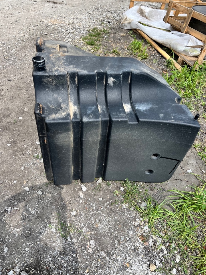 New Holland T80x0 Zbiornik paliwa 87358308 - Резервоар за гориво за Селскостопанска техника: снимка 4 New Holland T80x0 Zbiornik paliwa 87358308 - Резервоар за гориво за Селскостопанска техника: снимка 4