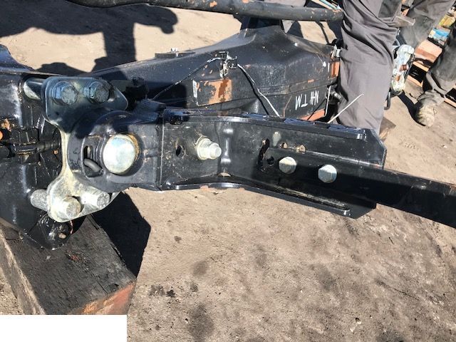 New Holland TM - Mocowanie Błotnika - Калник за Строителна техника: снимка 1 New Holland TM - Mocowanie Błotnika - Калник за Строителна техника: снимка 1