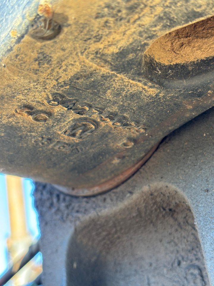 New Holland ramię podnośnika Rockshaft lewe 84275825 84275823 - Окачване за Селскостопанска техника: снимка 2 New Holland ramię podnośnika Rockshaft lewe 84275825 84275823 - Окачване за Селскостопанска техника: снимка 2