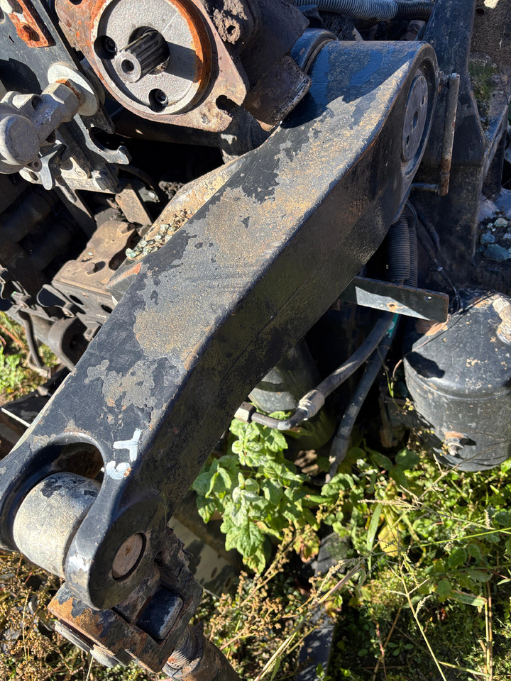 New Holland ramię podnośnika Rockshaft prawe 51694364 51694365 51694366 - Окачване за Селскостопанска техника: снимка 1 New Holland ramię podnośnika Rockshaft prawe 51694364 51694365 51694366 - Окачване за Селскостопанска техника: снимка 1