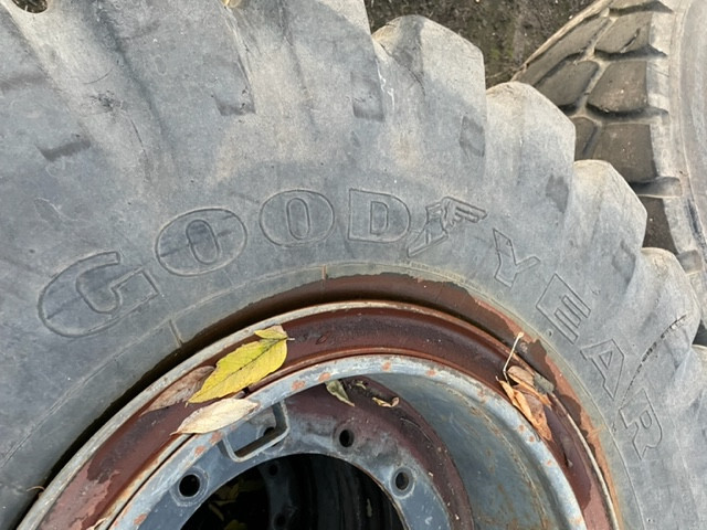 Opona Goodyear 20.5r25 - Гума за Селскостопанска техника: снимка 2 Opona Goodyear 20.5r25 - Гума за Селскостопанска техника: снимка 2