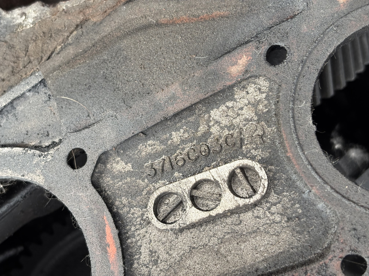 Perkins 1004.4 1004.4T 1006.6 1104C-44 1104D-E44T 3122A05A Koło Zamachowe Pokrywa Obudowa CZĘŚCI - Маховик за Селскостопанска техника: снимка 2 Perkins 1004.4 1004.4T 1006.6 1104C-44 1104D-E44T 3122A05A Koło Zamachowe Pokrywa Obudowa CZĘŚCI - Маховик за Селскостопанска техника: снимка 2