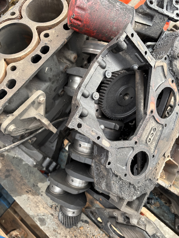 Perkins 1004.4 1004.4T 1006.6 1104C-44 1104D-E44T 3122A05A Koło Zamachowe Pokrywa Obudowa CZĘŚCI - Маховик за Селскостопанска техника: снимка 3 Perkins 1004.4 1004.4T 1006.6 1104C-44 1104D-E44T 3122A05A Koło Zamachowe Pokrywa Obudowa CZĘŚCI - Маховик за Селскостопанска техника: снимка 3