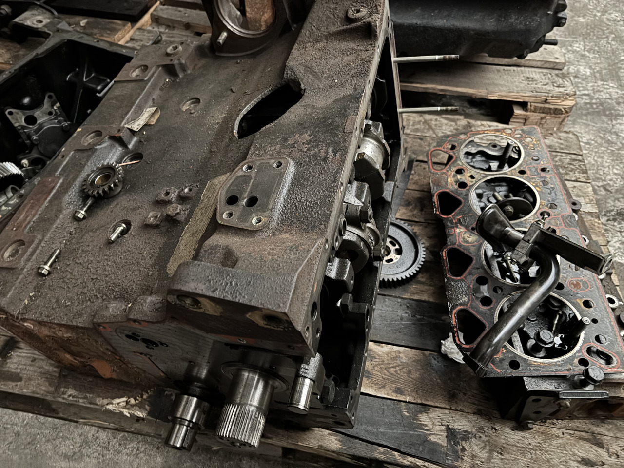 Perkins 1906/2200 Silnik Miska Wał Koło Zamachowe CZĘŚCI - Маховик за Селскостопанска техника: снимка 4 Perkins 1906/2200 Silnik Miska Wał Koło Zamachowe CZĘŚCI - Маховик за Селскостопанска техника: снимка 4