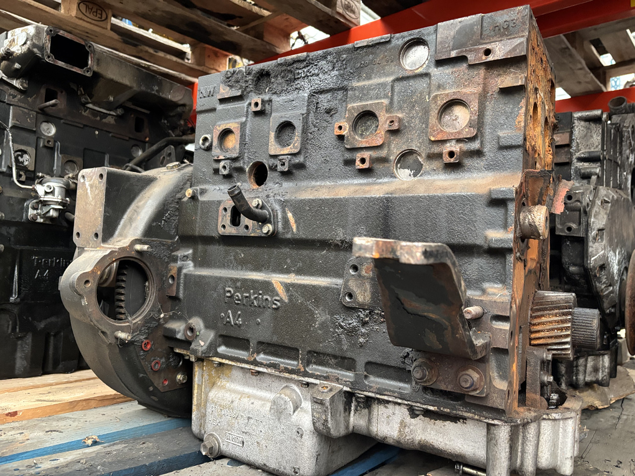 Perkins 1985/2300 Silnik Blok Koło Zamachowe Wał Miska Olejowa CZĘŚCI - Маховик за Селскостопанска техника: снимка 3 Perkins 1985/2300 Silnik Blok Koło Zamachowe Wał Miska Olejowa CZĘŚCI - Маховик за Селскостопанска техника: снимка 3