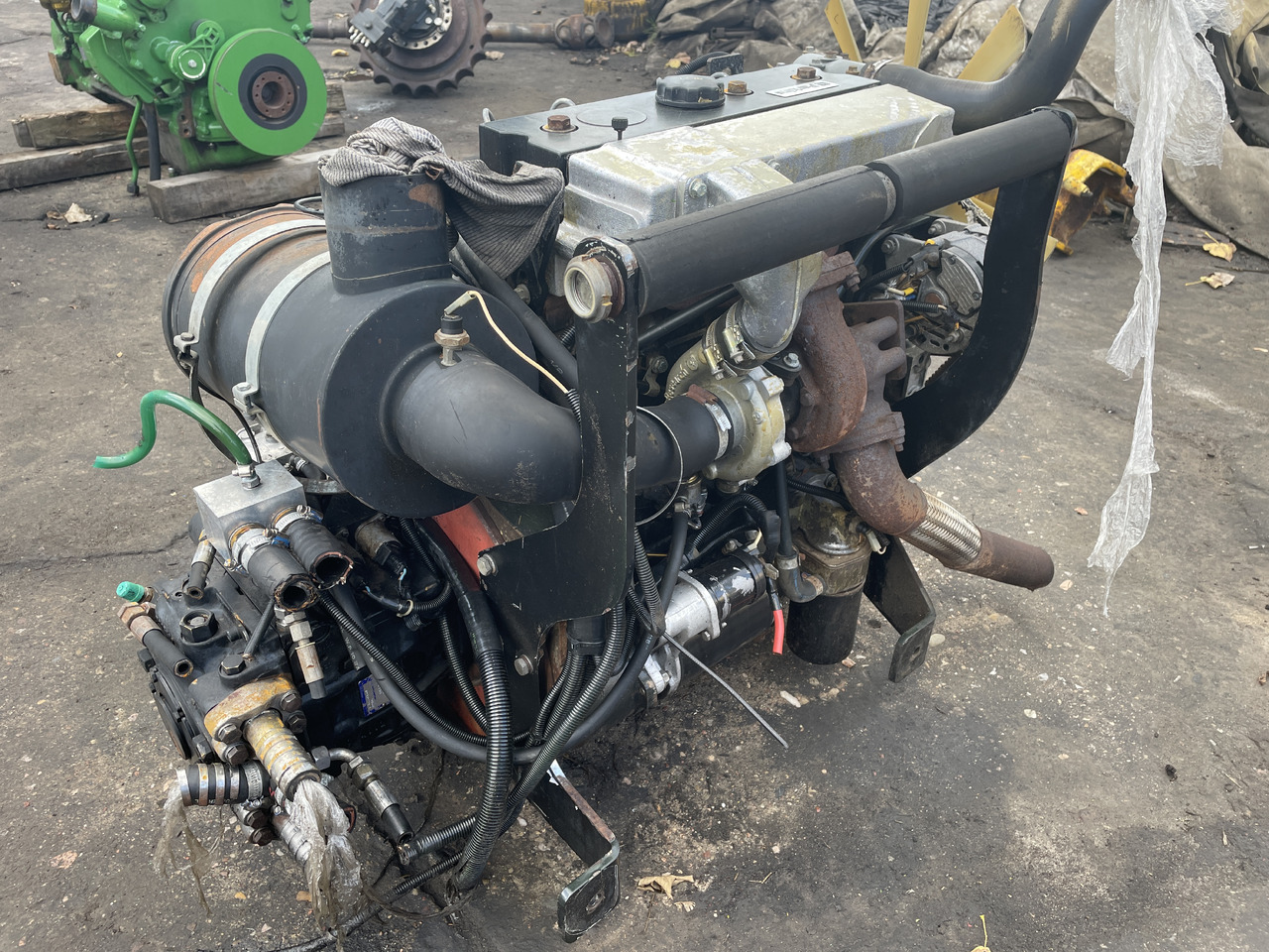 Perkins AB 1004.4 - silnik kompletny Manitou Caterpillar Massey - Двигател за Строителна техника: снимка 5 Perkins AB 1004.4 - silnik kompletny Manitou Caterpillar Massey - Двигател за Строителна техника: снимка 5