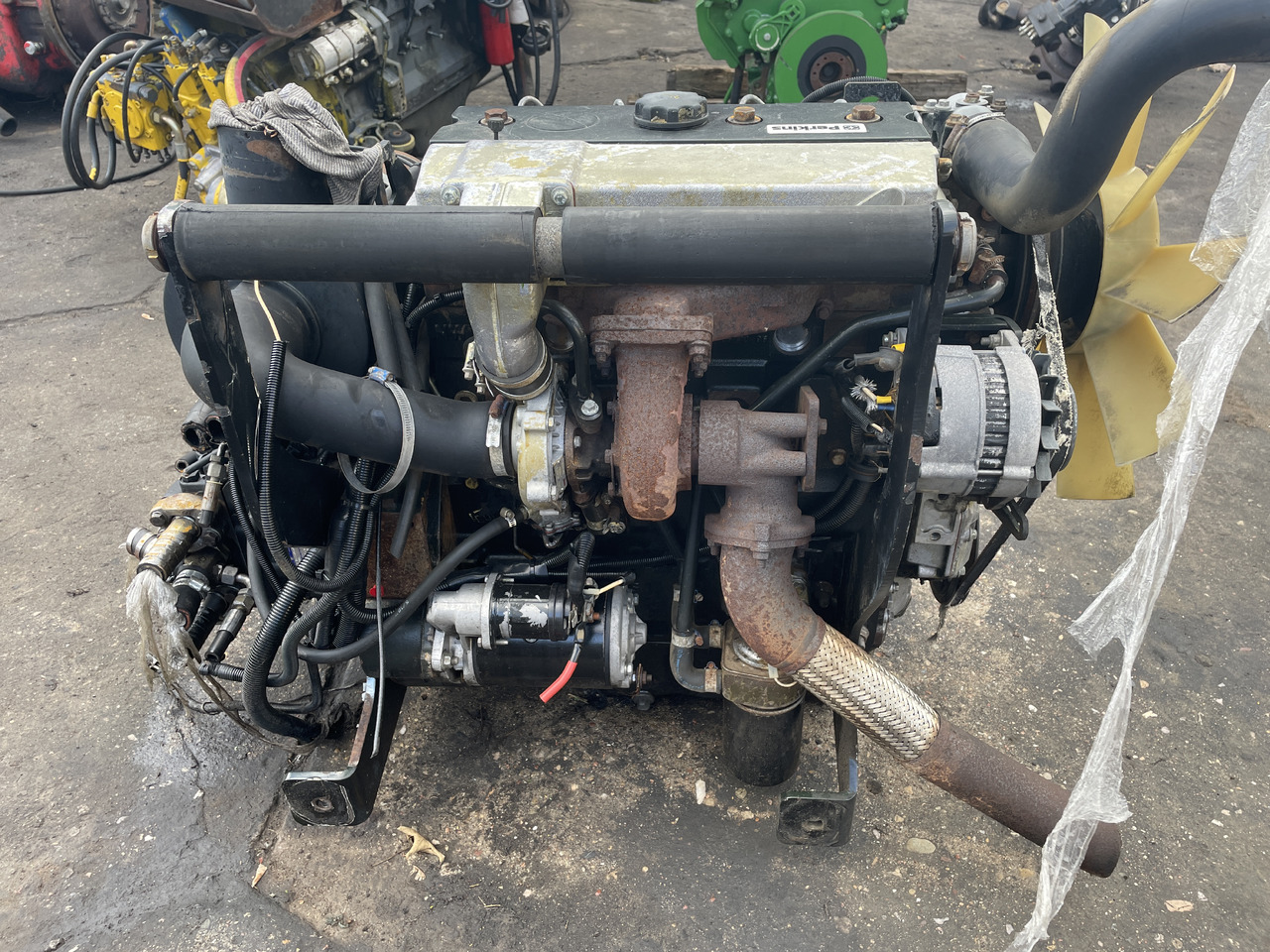 Perkins AB 1004.4 - silnik kompletny Manitou Caterpillar Massey - Двигател за Строителна техника: снимка 4 Perkins AB 1004.4 - silnik kompletny Manitou Caterpillar Massey - Двигател за Строителна техника: снимка 4