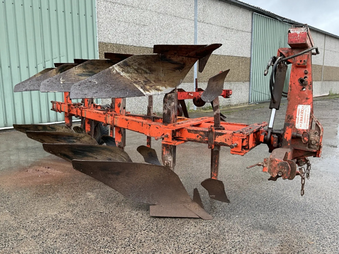 Plug obrotowy 4 skibowy Kverneland Kuhn J. BAEKE - Плуг: снимка 1 Plug obrotowy 4 skibowy Kverneland Kuhn J. BAEKE - Плуг: снимка 1