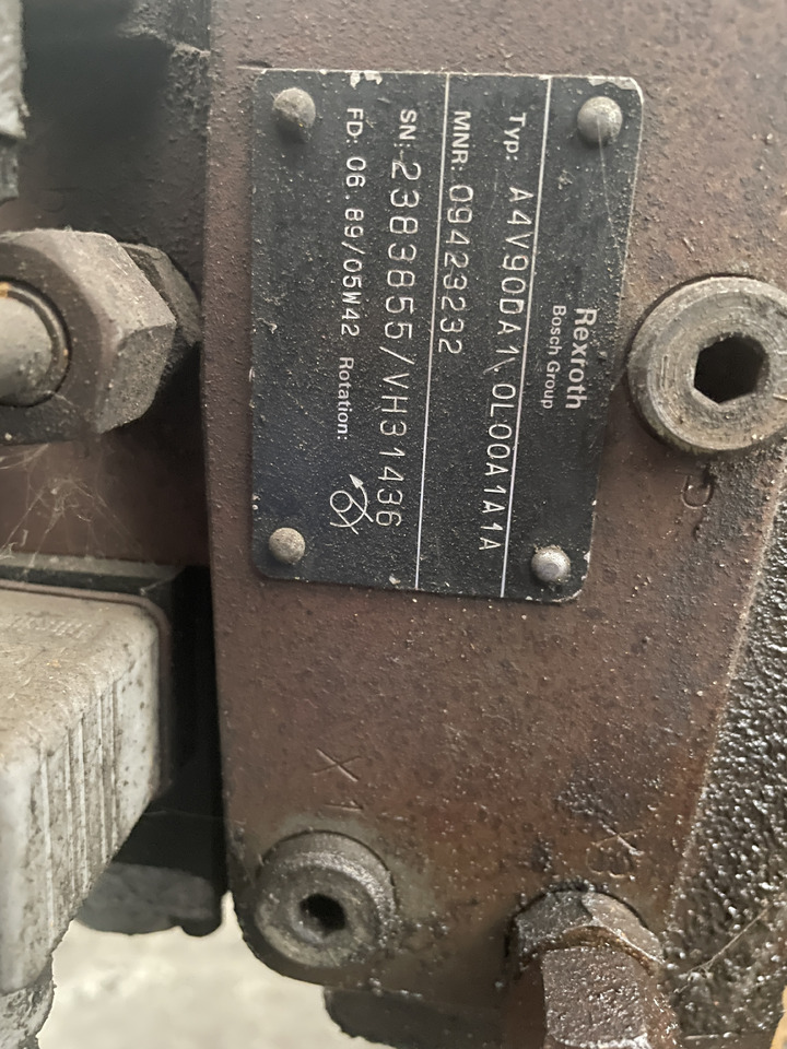 Pompa hydrauliczna hydromatik Rexroth A4V90DA1 0L001A1A - Хидравлична помпа за Селскостопанска техника: снимка 2 Pompa hydrauliczna hydromatik Rexroth A4V90DA1 0L001A1A - Хидравлична помпа за Селскостопанска техника: снимка 2