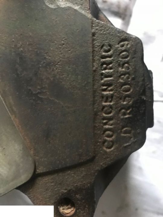 Pompa wody John Deere r503509 , pompa wody Claas arion ares Axion Re 523169, Re546918 - Помпа за охлаждаща течност за Селскостопанска техника: снимка 3 Pompa wody John Deere r503509 , pompa wody Claas arion ares Axion Re 523169, Re546918 - Помпа за охлаждаща течност за Селскостопанска техника: снимка 3