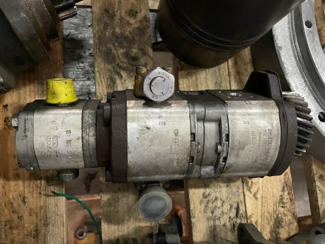 Pompa zębata Rexroth 0510466304 51517222962/1517222963/1517222452 - Хидравлична помпа за Строителна техника: снимка 1 Pompa zębata Rexroth 0510466304 51517222962/1517222963/1517222452 - Хидравлична помпа за Строителна техника: снимка 1