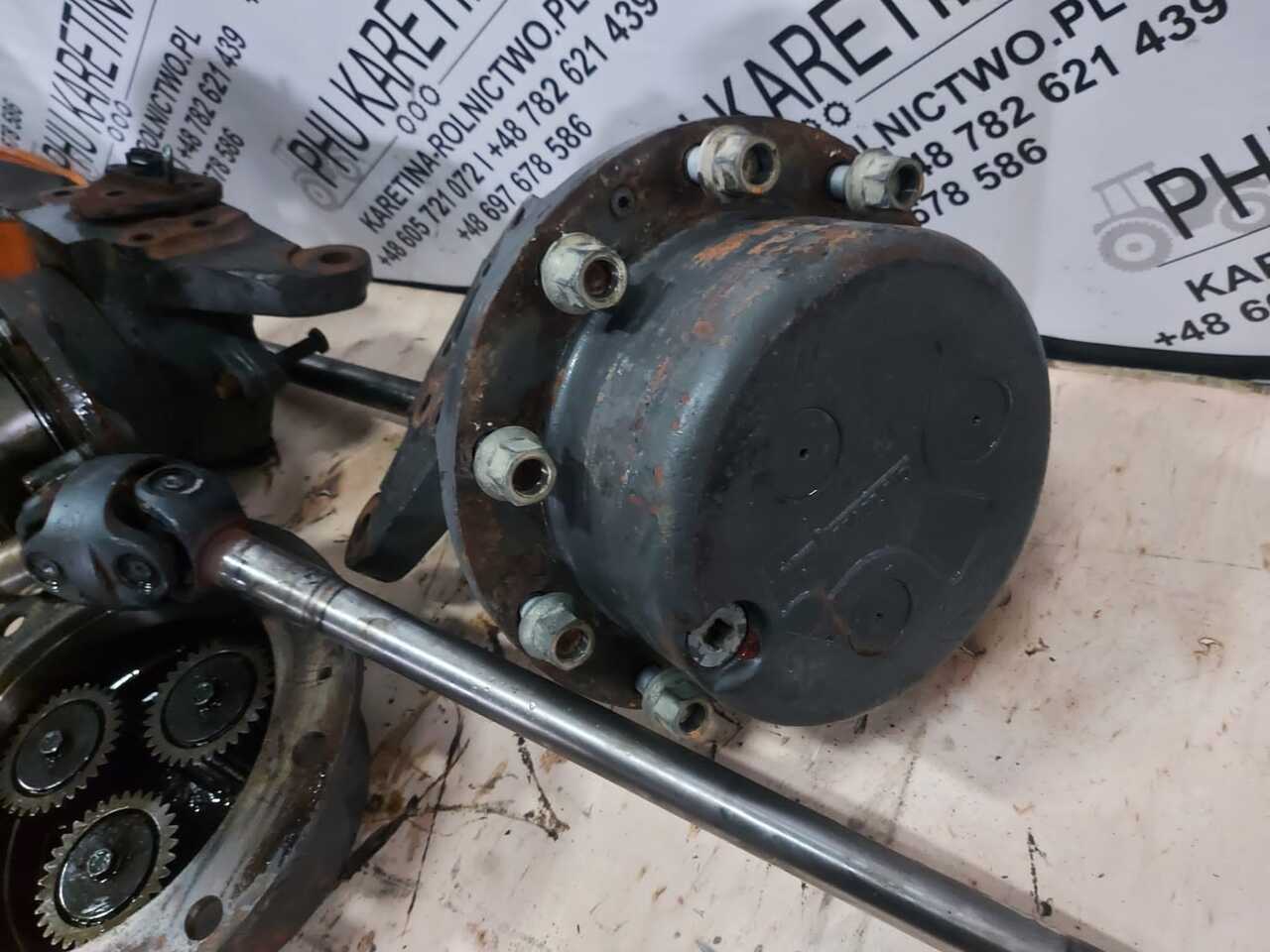Renault Arez 735 Rz zwolnica zwrotnica Piasta Półoś - Полуоска за Селскостопанска техника: снимка 1 Renault Arez 735 Rz zwolnica zwrotnica Piasta Półoś - Полуоска за Селскостопанска техника: снимка 1