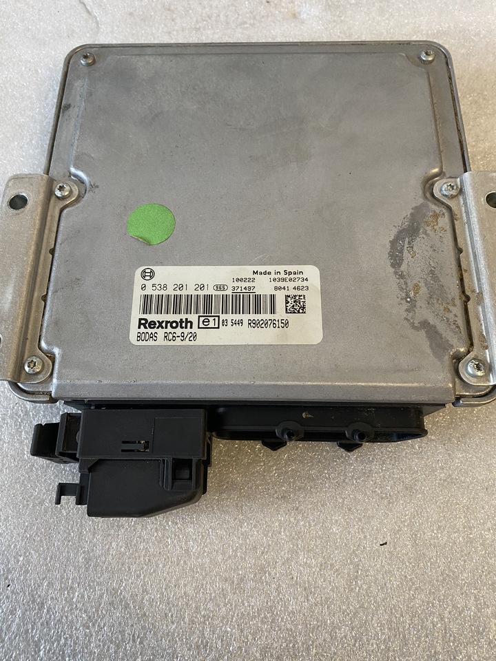Rexroth R902076150 0 538 201 201 - Блок за управление за Селскостопанска техника: снимка 1 Rexroth R902076150 0 538 201 201 - Блок за управление за Селскостопанска техника: снимка 1