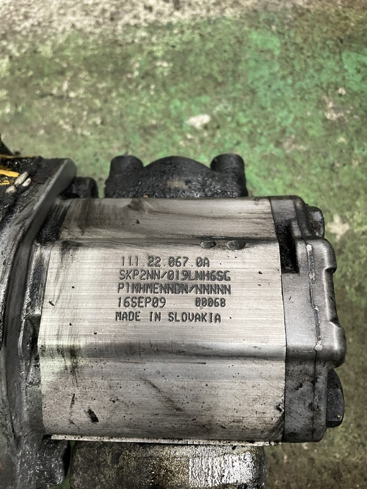 Sauer Danfoss - pompa hydrauliczna SKP2NN/019LNH6SG - Хидравлична помпа за Селскостопанска техника: снимка 1 Sauer Danfoss - pompa hydrauliczna SKP2NN/019LNH6SG - Хидравлична помпа за Селскостопанска техника: снимка 1