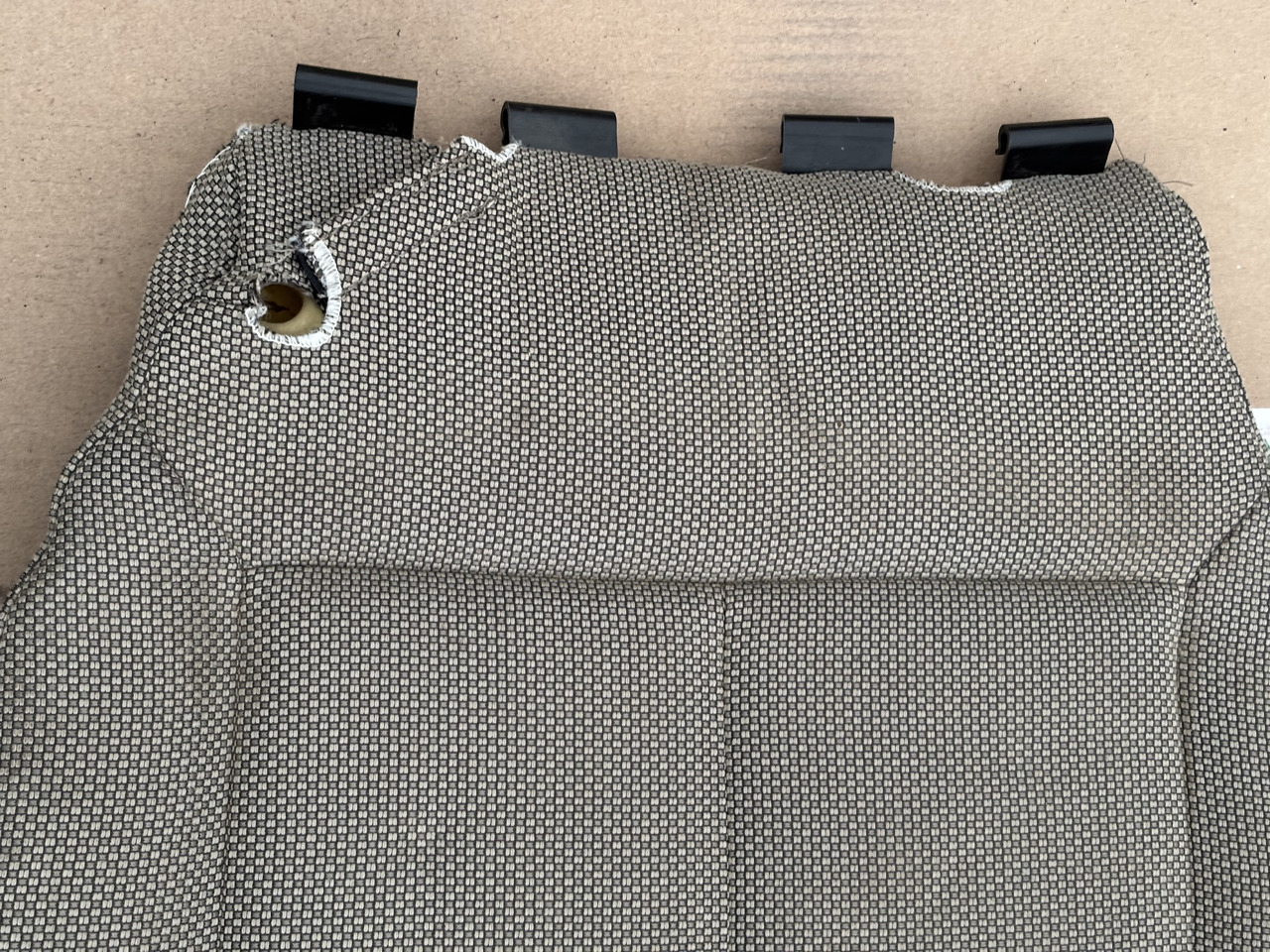 Siedzisko Skórzane John Deere Materiałowe Oryginał RE174401 - Седалка за Селскостопанска техника: снимка 5 Siedzisko Skórzane John Deere Materiałowe Oryginał RE174401 - Седалка за Селскостопанска техника: снимка 5