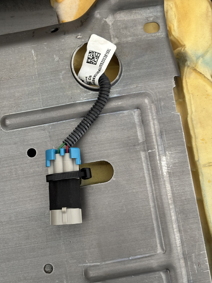 Siedzisko Skórzane John Deere Materiałowe Oryginał RE174401 - Седалка за Селскостопанска техника: снимка 3 Siedzisko Skórzane John Deere Materiałowe Oryginał RE174401 - Седалка за Селскостопанска техника: снимка 3