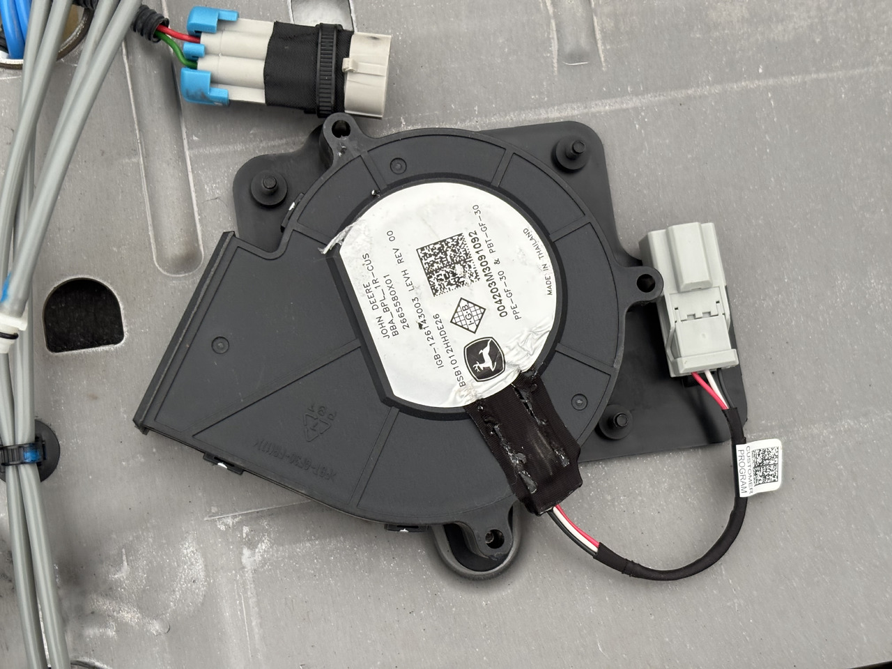 Siedzisko Skórzane John Deere Skórzane Oryginał RE174401 - Седалка за Селскостопанска техника: снимка 1 Siedzisko Skórzane John Deere Skórzane Oryginał RE174401 - Седалка за Селскостопанска техника: снимка 1