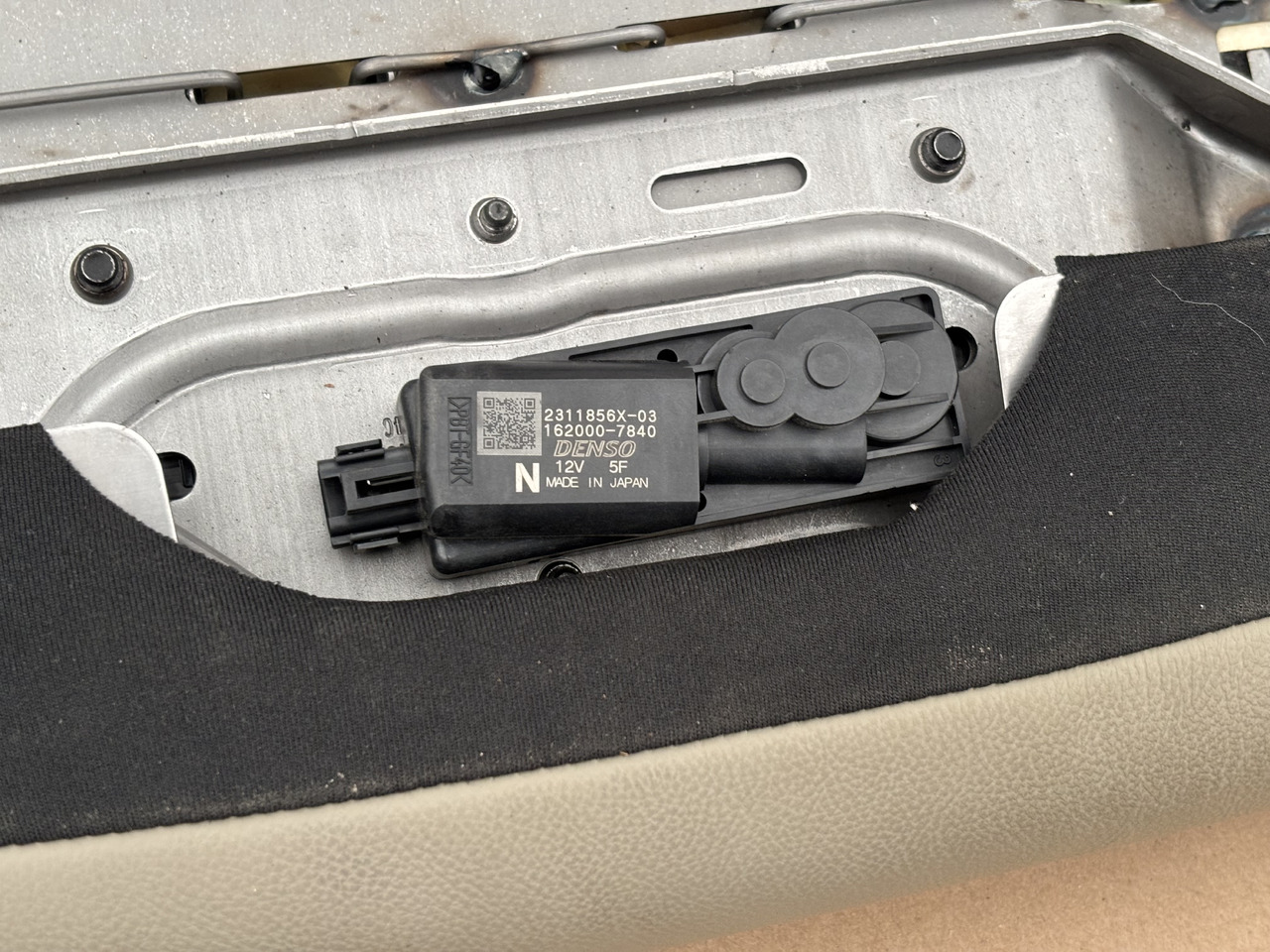 Siedzisko Skórzane John Deere Skórzane Oryginał RE174401 - Седалка за Селскостопанска техника: снимка 5 Siedzisko Skórzane John Deere Skórzane Oryginał RE174401 - Седалка за Селскостопанска техника: снимка 5