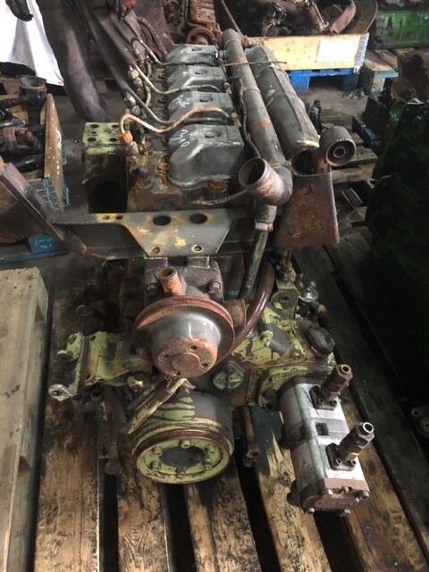 Silnik MWM 226-4 Fendt Renault pompa paliwa słupek czesci głowica - Двигател и части за Селскостопанска техника: снимка 1 Silnik MWM 226-4 Fendt Renault pompa paliwa słupek czesci głowica - Двигател и части за Селскостопанска техника: снимка 1