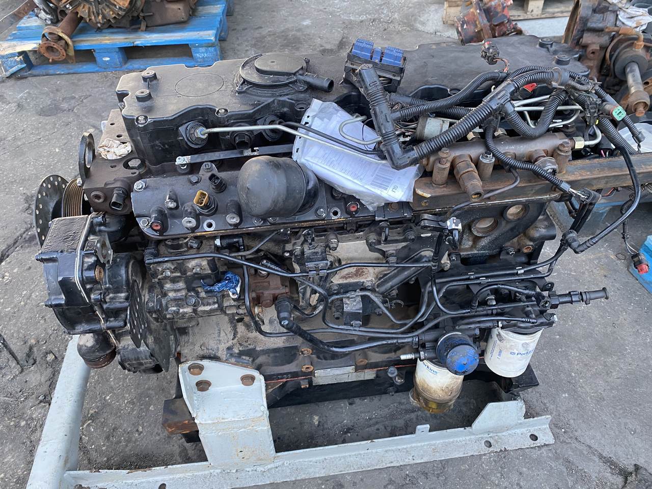 Silnik Perkins PJ38481 - Двигател за Селскостопанска техника: снимка 3 Silnik Perkins PJ38481 - Двигател за Селскостопанска техника: снимка 3