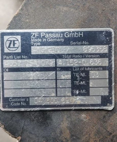 Skrzynia biegów ZF 4WG 4WG-210 Hitachi Case Komatsu - Скоростна кутия за Селскостопанска техника: снимка 2 Skrzynia biegów ZF 4WG 4WG-210 Hitachi Case Komatsu - Скоростна кутия за Селскостопанска техника: снимка 2