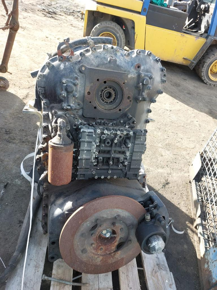 Skrzynia biegów ZF 4WG 4WG-210 Hitachi Case Komatsu - Скоростна кутия за Селскостопанска техника: снимка 3 Skrzynia biegów ZF 4WG 4WG-210 Hitachi Case Komatsu - Скоростна кутия за Селскостопанска техника: снимка 3