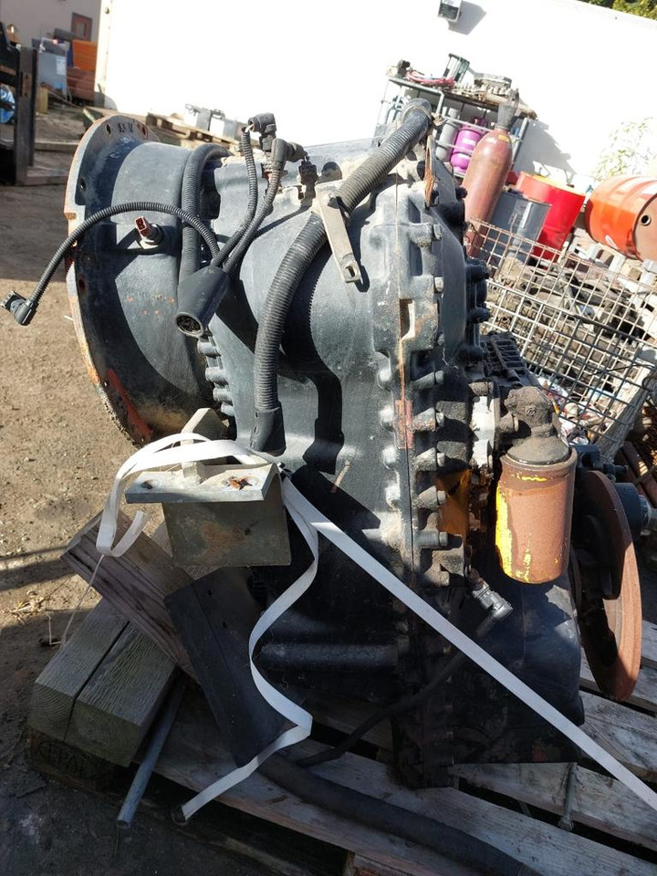 Skrzynia biegów ZF 4WG 4WG-210 Hitachi Case Komatsu - Скоростна кутия за Селскостопанска техника: снимка 1 Skrzynia biegów ZF 4WG 4WG-210 Hitachi Case Komatsu - Скоростна кутия за Селскостопанска техника: снимка 1