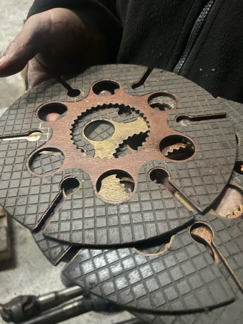 Tarcze hamulcowe carraro claas ranger cat th , Faresin , deutz Agrovector , manitou - Спирачни дискове за Телескопичен товарач: снимка 1 Tarcze hamulcowe carraro claas ranger cat th , Faresin , deutz Agrovector , manitou - Спирачни дискове за Телескопичен товарач: снимка 1