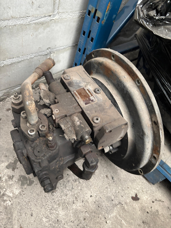VOLVO L30 L30G Pompa hydrauliczna 15222842 R902207155 - Хидравлична помпа за Селскостопанска техника: снимка 4 VOLVO L30 L30G Pompa hydrauliczna 15222842 R902207155 - Хидравлична помпа за Селскостопанска техника: снимка 4