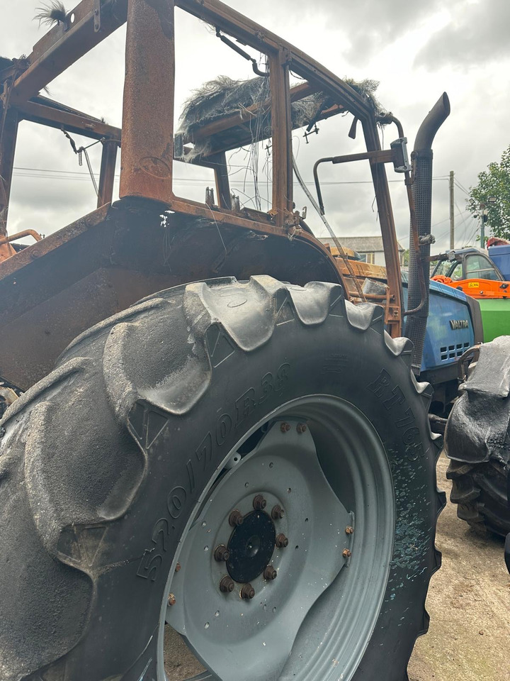 Трактор Valtra 8150 8150-4 - cała na części: снимка 13